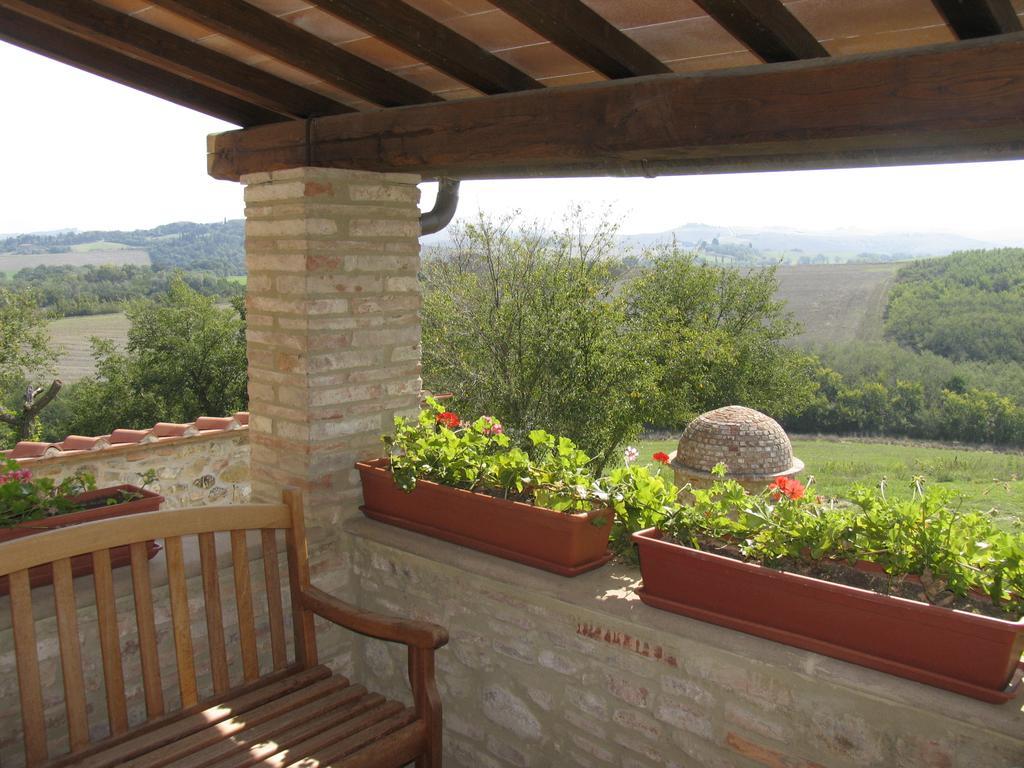 Agriturismo Ragoncino Lajatico Exterior photo